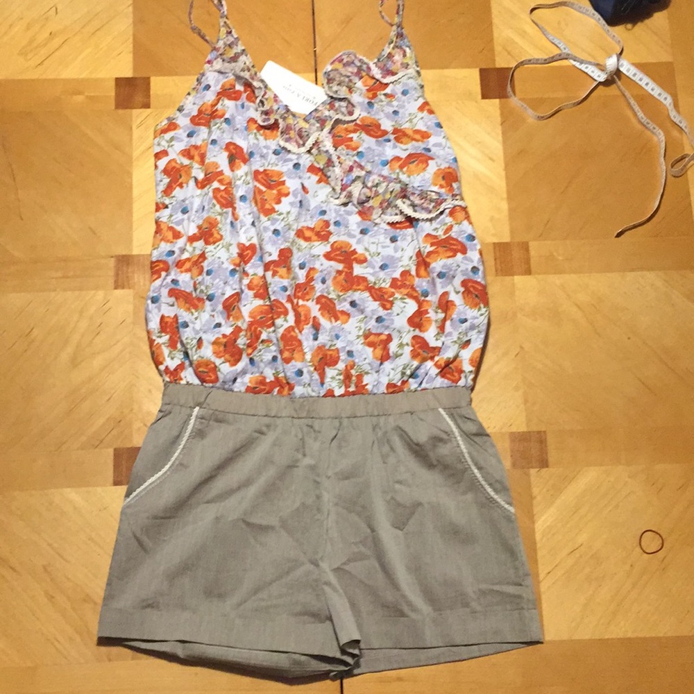 🌺🎉HOST PICK🎉🌺🆕{FORLA PARIS} one piece Romper (L)